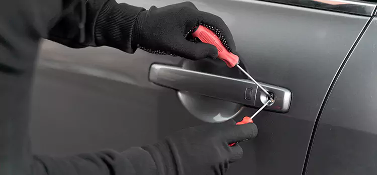 Locked Out of Car Help Akron