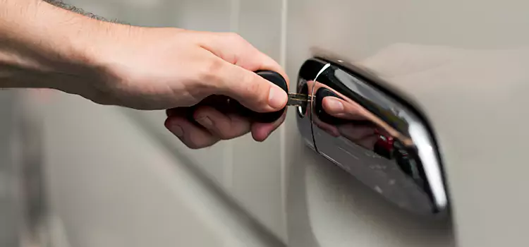 Why Choose Our Auto Locksmith Team in Akron, OH?